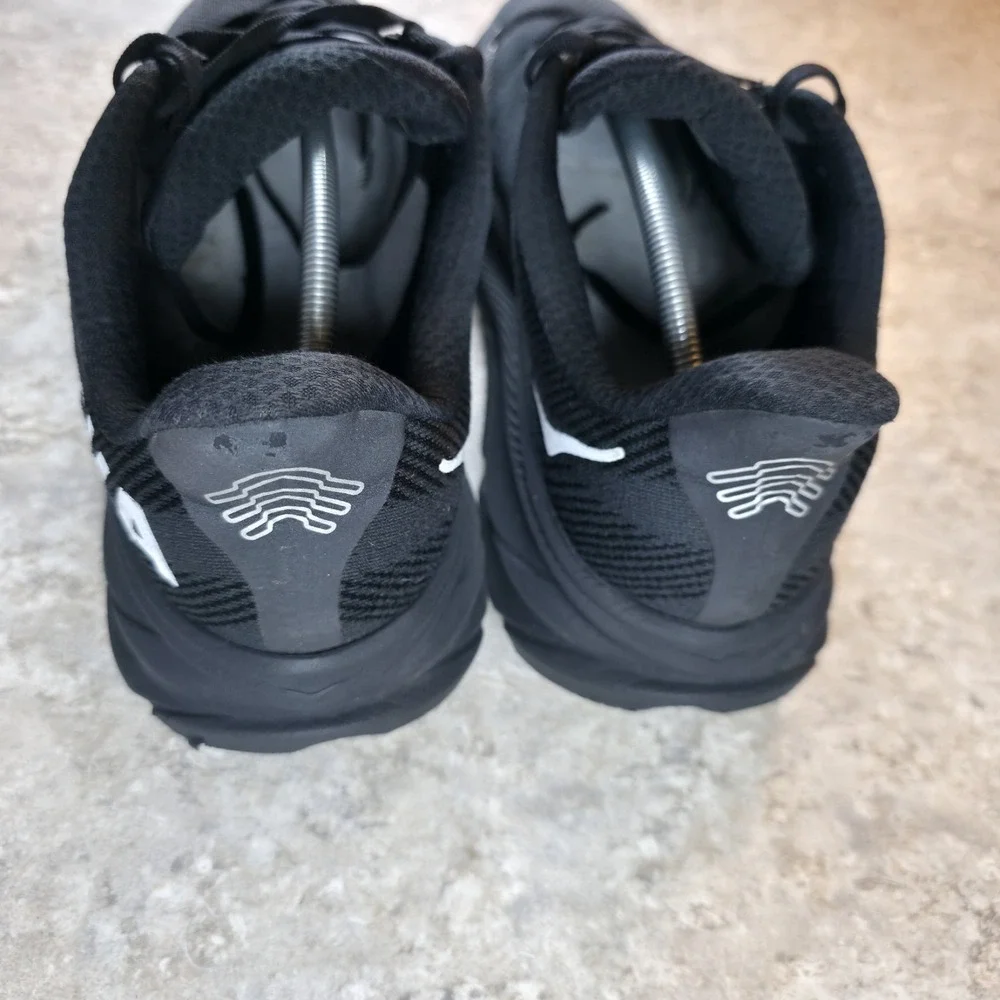 Hoka One One Clifton 9 Gore-Tex Mens 14 D Triple Black Waterproof *No Insoles*